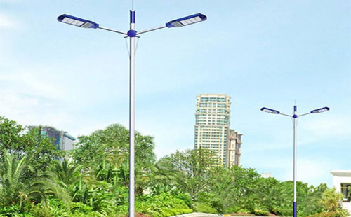 青海太阳能路灯地脚螺栓规格：防止倾倒的关键